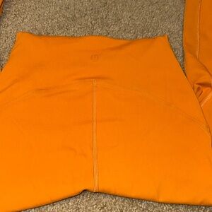 Instill Lululemon leggings!